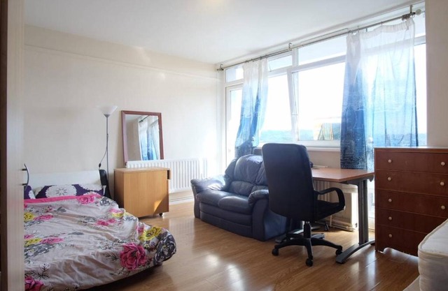 Woolwich short or long term apartment