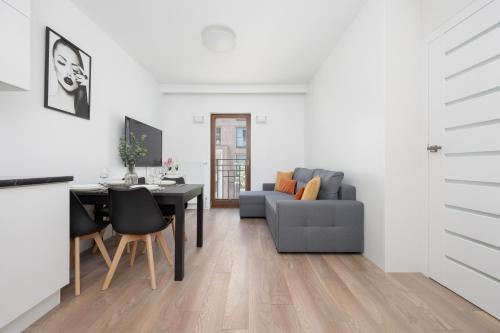 Wyjątkowy Apartament z 1 sypialnią Sierakowskiego by Noclegi Renters