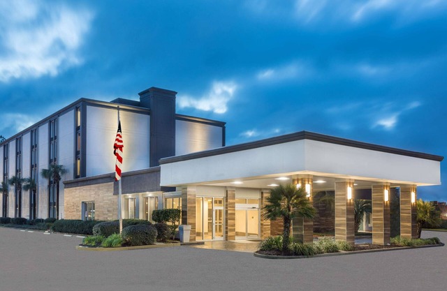 Wyndham Garden Summerville