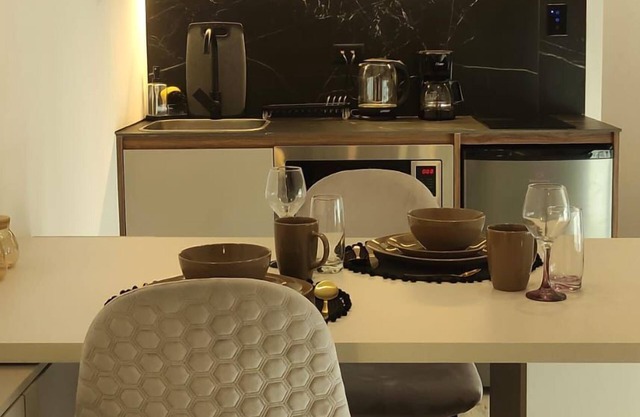 Xoe Mini-suites and Apartments