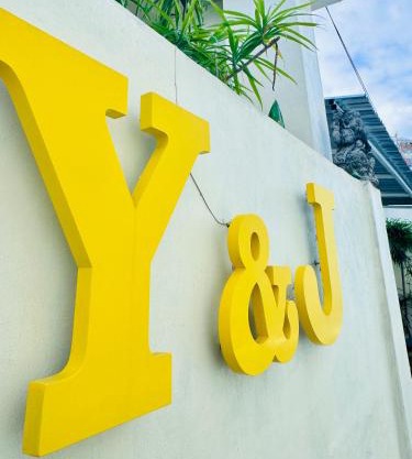 Y&J