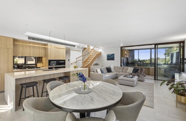 YAWA1B - Bellevue Hill Penthouse