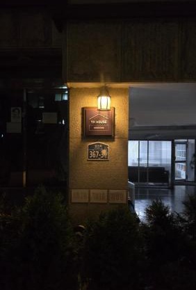 YH House Hongdae, Sinchon
