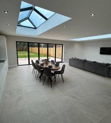 York Fields Retreat - 4 Ensuite Bedrooms