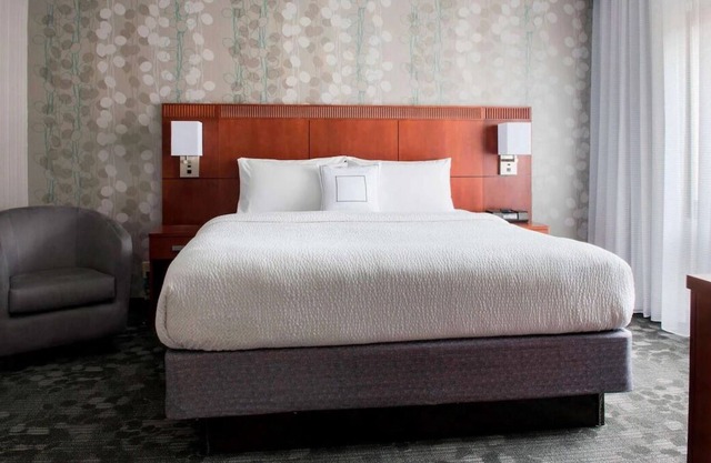 Your Relaxing Getaway Awaits! Onsite Pool, Free Parking, Pet-Friendly Property
