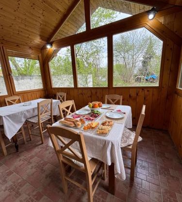 Zeravica Rooms B&B