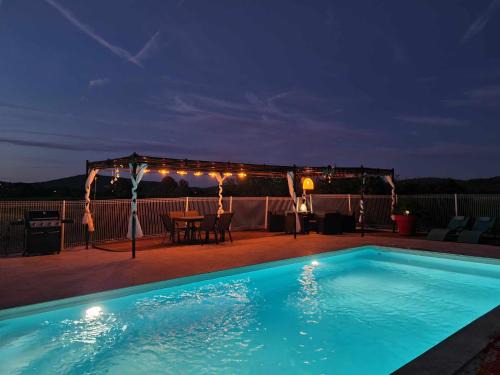Toulon - Hyeres Casa | À l'ombre des chênes