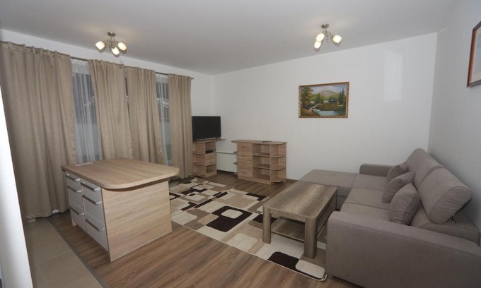 Kecskemet Apartamento | Ádám Guesthouse I.