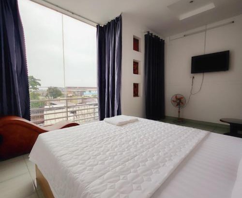 Binh Chanh Hotel | Ánh Dương Hotel