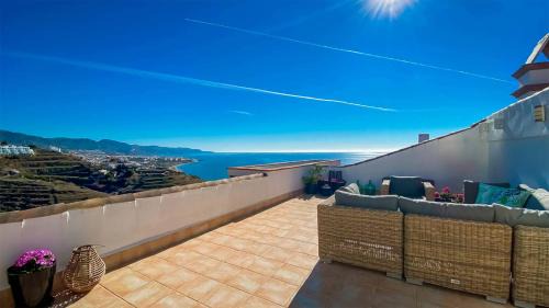 Torrox Apartamento | Ático en alquiler de ensueño cerca de Nerja