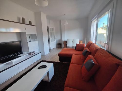 Sarria Apartamento | Ático espacioso en zona céntrica