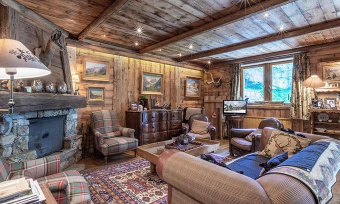 Val-d'Isere Apartamento | Élégant Appartement de Standing avec Terrasse et Accès Direct aux Pistes à Val-d'Isère - FR-1-694-119