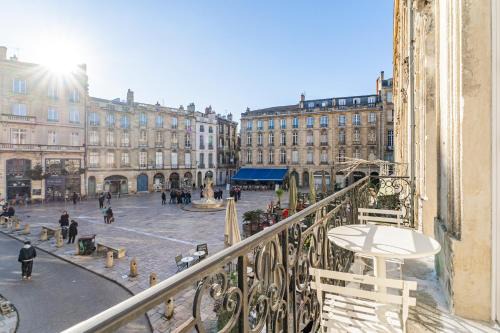 Hotel de Ville - Quinconces Apartamento | Élégant appartement Place du Parlement pour 4 personnes
