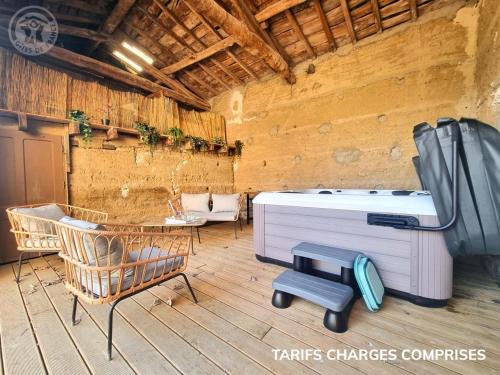 Saint-Cyr-les-Vignes Casa | Évasion Champêtre avec Spa, Activités ludiques et Confort moderne - FR-1-496-310