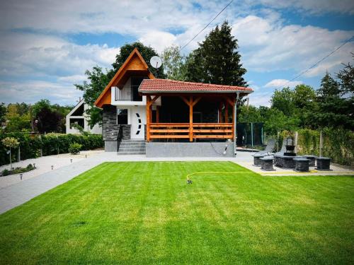 Pilismarot Apartamento | Évi Vendégház Dunakanyar