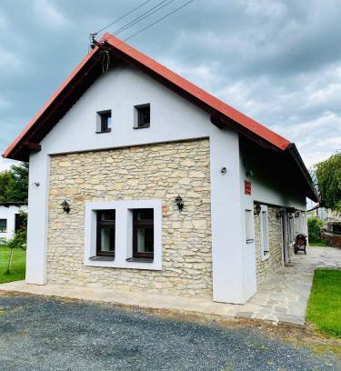 Malotice Casa | Útulný dům pro odpočinek