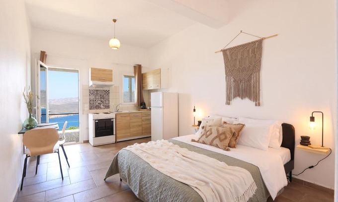 Ftelia Apartamento | ēnNĒ Studios for Views & Tranquility