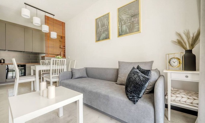 Baluty Apartamento | Łódź Retreat Apartments - Parking, Terrace & Garden - by Rentujemy