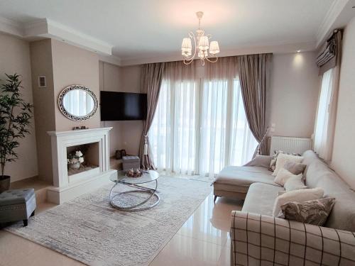 Ioannina Casa | Η πέρλα της λίμνης/The lake's pearl