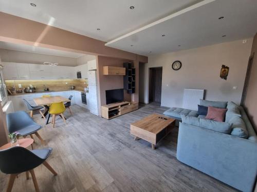 Lianokladi Casa | Σύγχρονο σπίτι στο χωριό