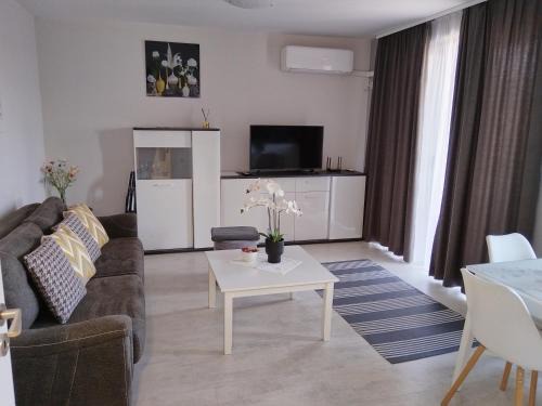 Kazanlak Apartamento | Апартамент ДОРА