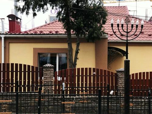 Uman Casa | Будинок для Відпочинку біля Фентезі Парка