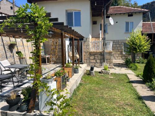 Pepelina Casa | Вила Нелче