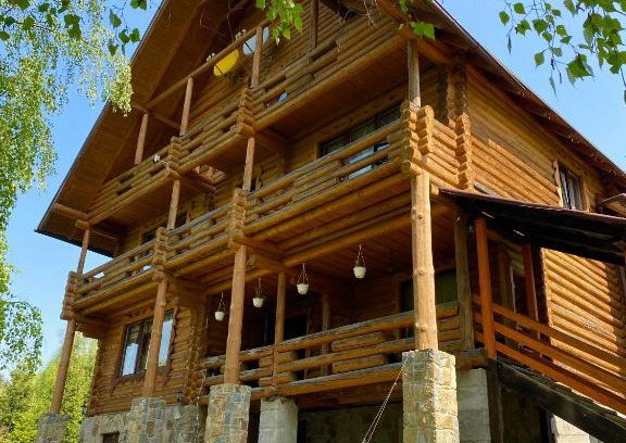 Oryavchyk Apartamento | Гостинний двір