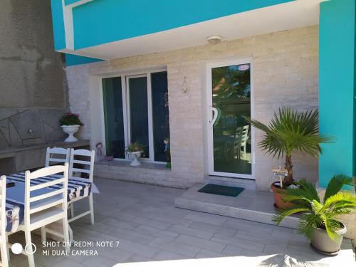 Chernomorets Casa | Деси Къща за гости 1