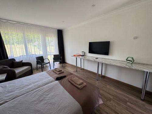 Mukachevo Hotel | Етномотель з рестораном у Чинадієві