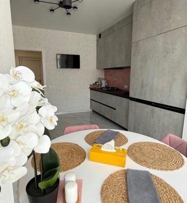 Lenins'kyi district Apartamento | Квартира Люкс на Поділлі