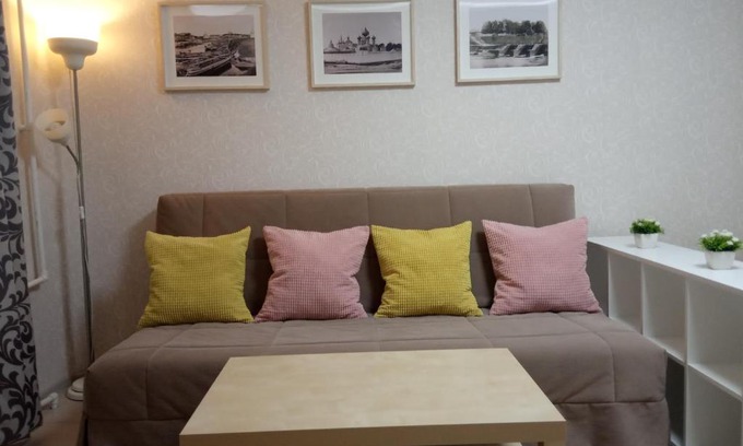 Tikhvin Apartamento | Квартира на Связи 8