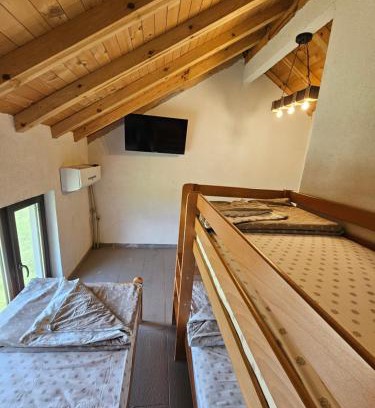 Lovech Casa | Конна база Югла