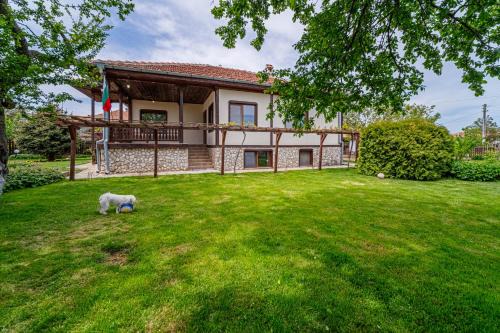 General Kantardzhievo Casa | Къщата с Кладенеца - с. Генерал Кантарджиево