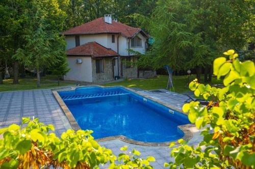Byala Casa | Къща за гости Далинда