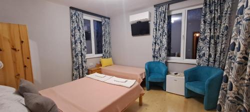 Svoge Casa | Къща за гости Марчела и ресторант
