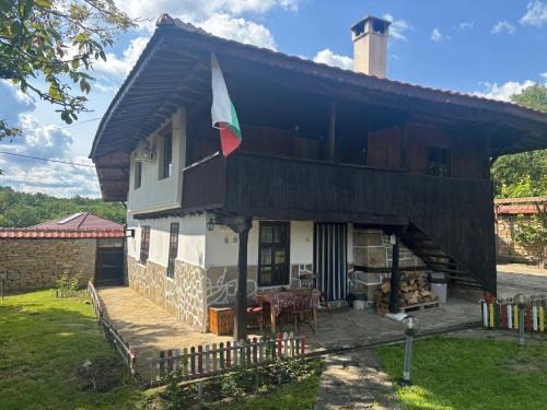 Elena Casa | Къща за гости Роза