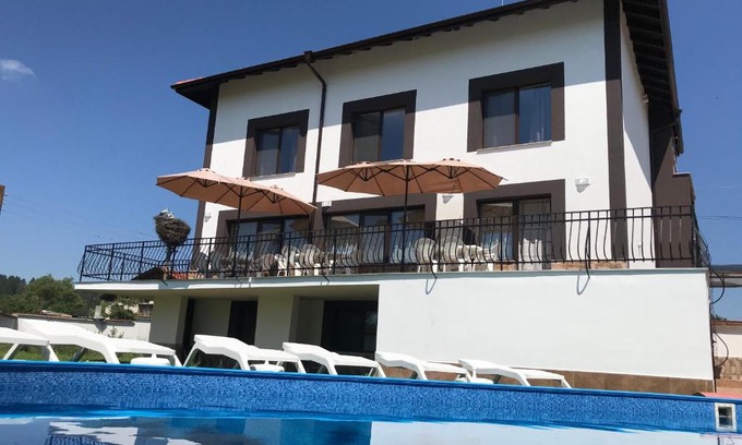 Shiroki Dol Casa | КЪЩА ЗА ГОСТИ ХАРМОНИ