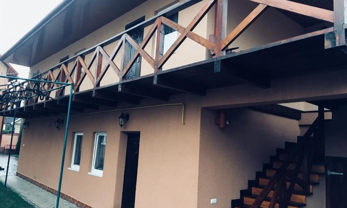 Mukachevo Casa | кімнати біля замку