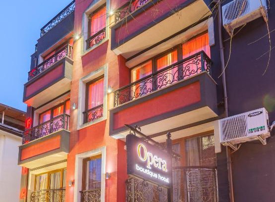 Burgas Hotel | Семеен Хотел Опера