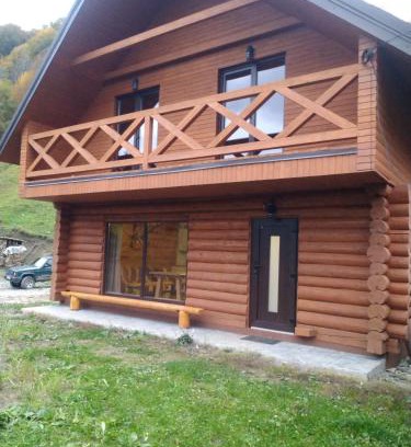 Yasinya Casa | Смерекова хата