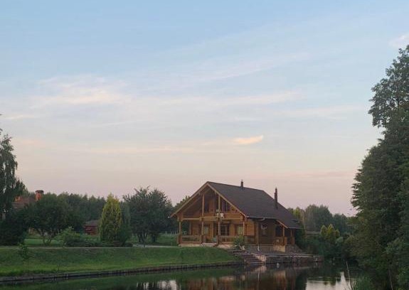 Klavdiyevo-Tarasove Apartamento | Фінський будинок для ідеального романтичного чи сімейного відпочинку