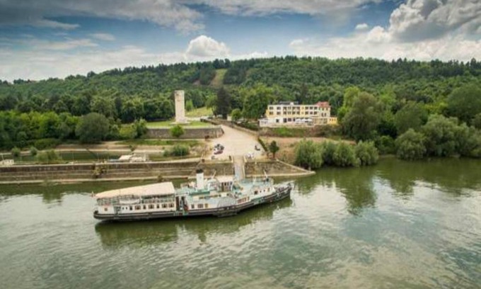 Kozloduy Hotel | Хотелски комплекс Радецки град Козлодуй