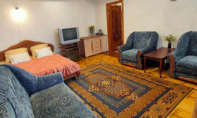 Zaporozhye Apartamento | Чистая уютная квартира в самом центре города на Бульваре Центральном