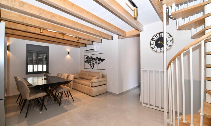 Safed Old City Casa | אחוזת אכסוף