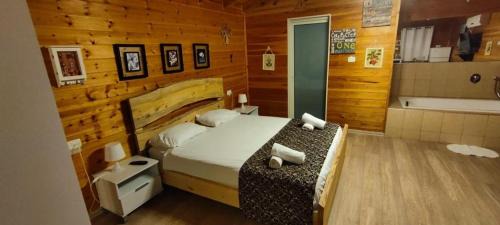 Tiberias Cabina | אחוזת חוף כנרת kinneret village