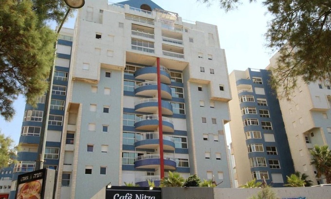 Netanya Apartamento | דירת יוקרה מול הים ניצה 8 נתניה en Netanya