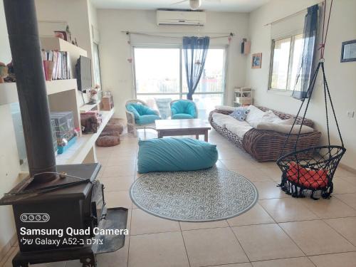 Gonen Casa | הממלכה הקסומה של מאיה ושלושת הפיות