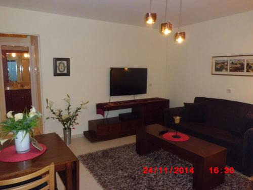 Kiryat Ono Casa | לינה במרכז - Accommodation in the center
