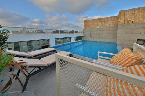 Nahariya Apartamento | פנטהאוז 125 - פנטהאוז, דירת אירוח וגג מהמם לאירועים עם בריכה וגקוזי